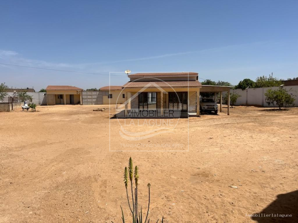 Agence Immobilière Saly Sénégal - V3360 - Villa à NGUERIGNE - V3360 propriété a nguerigne senegal