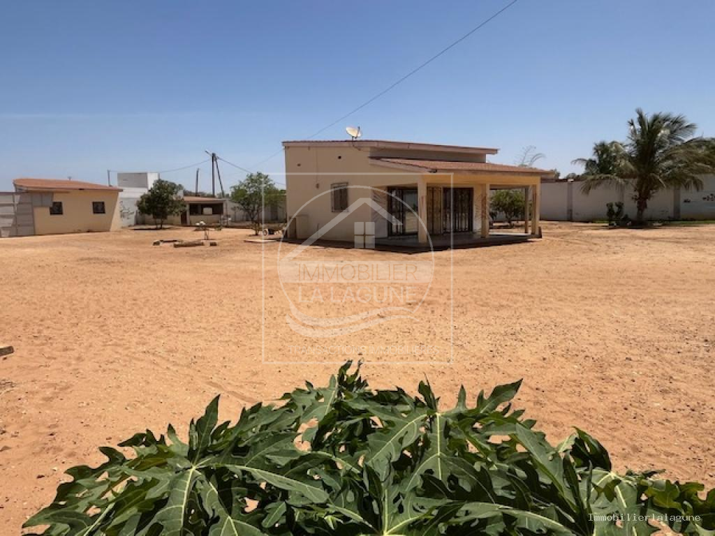 Agence Immobilière Saly Sénégal - V3360 - Villa à NGUERIGNE - V3360 propriété a nguerigne senegal
