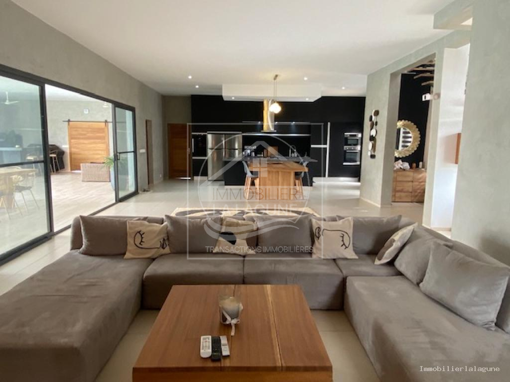 Agence Immobilière Saly Sénégal - V3361 - Villa à NGAPAROU - V3361 villa a vendre ngaparou senegal