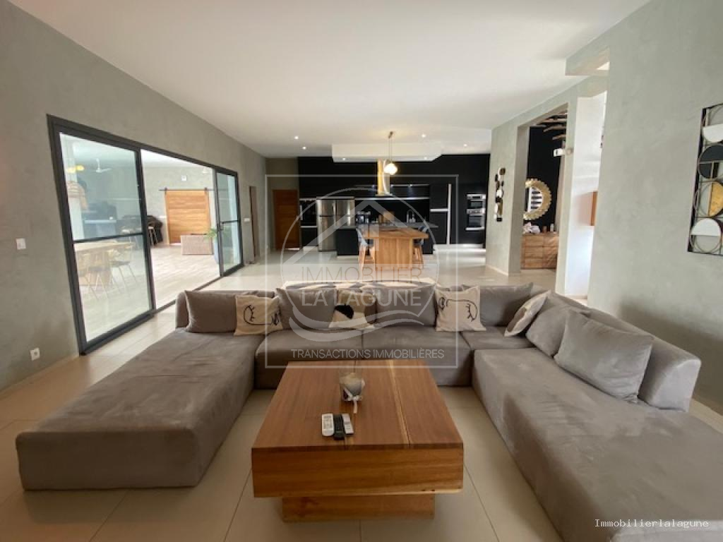 Agence Immobilière Saly Sénégal - V3361 - Villa à NGAPAROU - V3361 villa a vendre ngaparou senegal