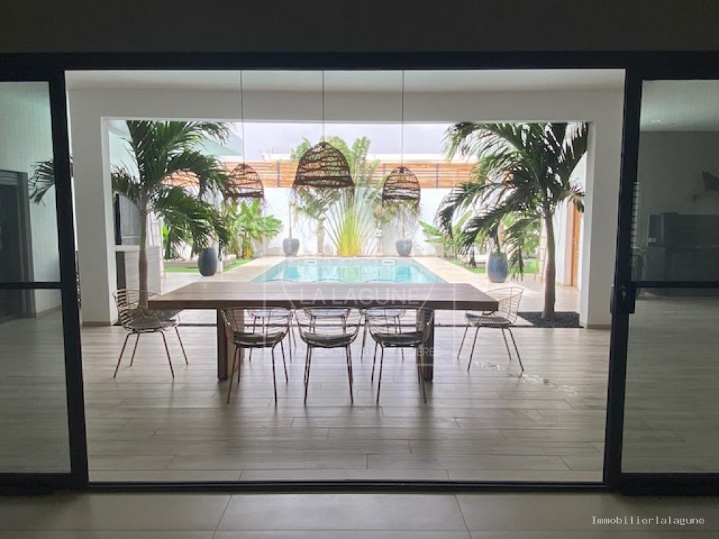 Agence Immobilière Saly Sénégal - V3361 - Villa à NGAPAROU - V3361 villa a vendre ngaparou senegal