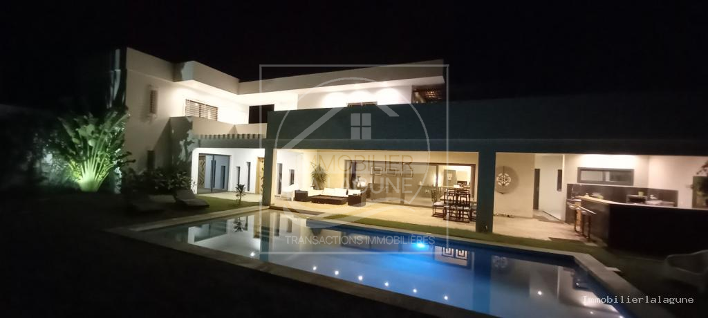 Agence Immobilière Saly Sénégal - V3371 - Villa à NGAPAROU - 