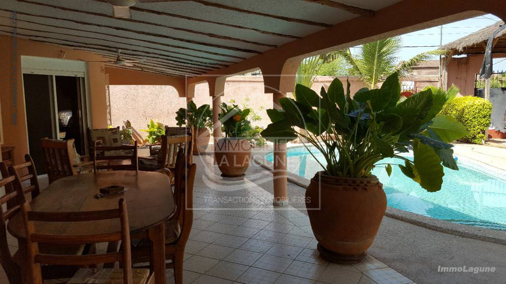 Agence Immobilière Saly Sénégal - V2283 - Villa à SALY - V2283 villa-a-vendre-saly-senegal-piscine
