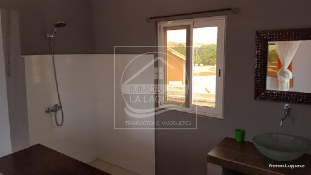 Agence Immobilière Saly Sénégal - V2387 - Villa à NGAPAROU - V2387-villa-a-acheter-a-ngaparou-senegal