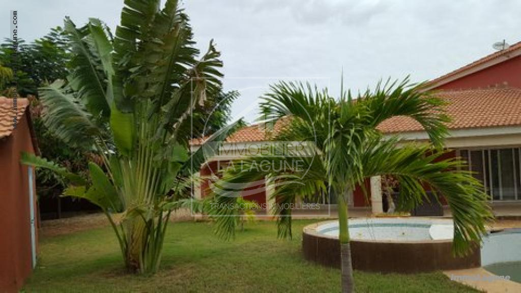 Agence Immobilière Saly Sénégal - V2415 - Villa à SALY - Villa en vente à Saly Sénégal