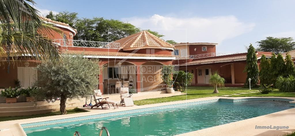 Agence Immobilière Saly Sénégal - V2537 - Villa à NGAPAROU - V2537-villa-en-residence-a-ngaparou-senegal-avec-piscine