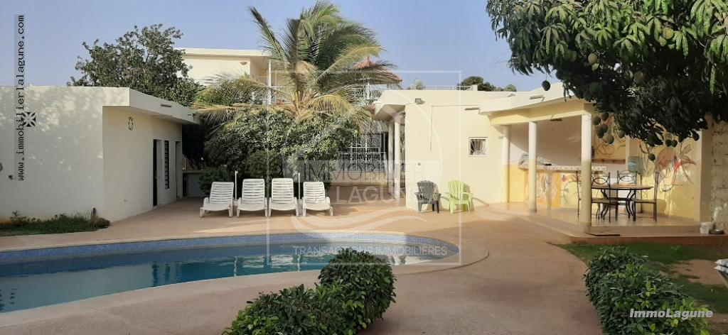 Agence Immobilière Saly Sénégal - V2679 - Villa à NGAPAROU - V2679 grande villa a vendre ngaparou senegal
