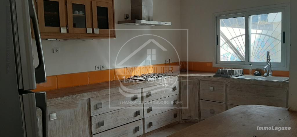 Agence Immobilière Saly Sénégal - V2679 - Villa à NGAPAROU - V2679 grande villa a vendre ngaparou senegal
