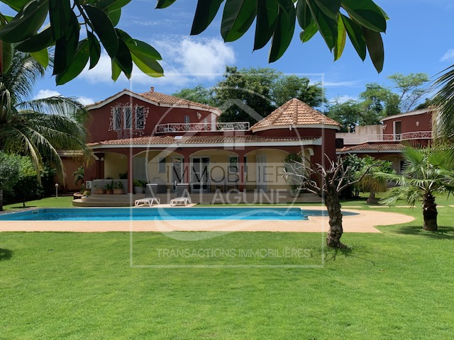 Agence Immobilière Saly Sénégal - V2537 - Villa à NGAPAROU - V2537-villa-en-residence-a-ngaparou-senegal-avec-piscine