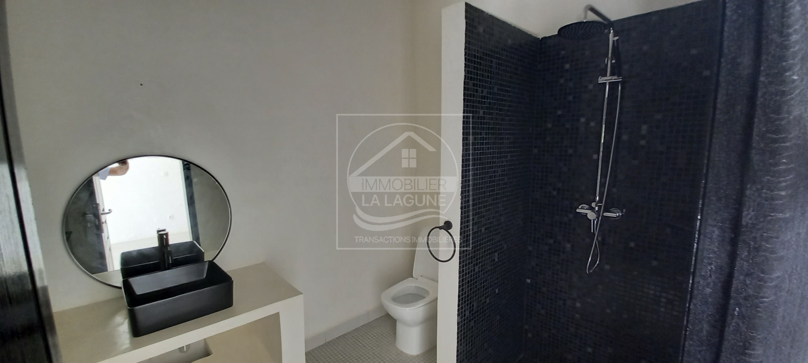Agence Immobilière Saly Sénégal - V2820 - Villa à NGAPAROU - V2820-villa-a-vendre-a-ngaparou-senegal