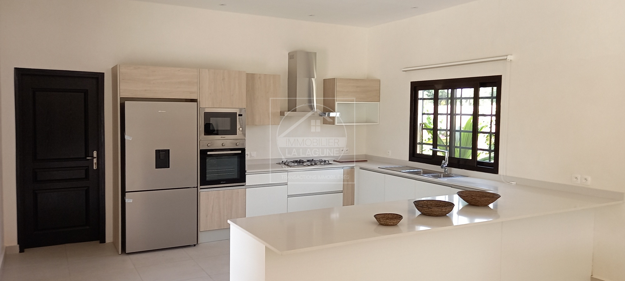 Agence Immobilière Saly Sénégal - V2820 - Villa à NGAPAROU - V2820-villa-a-vendre-a-ngaparou-senegal