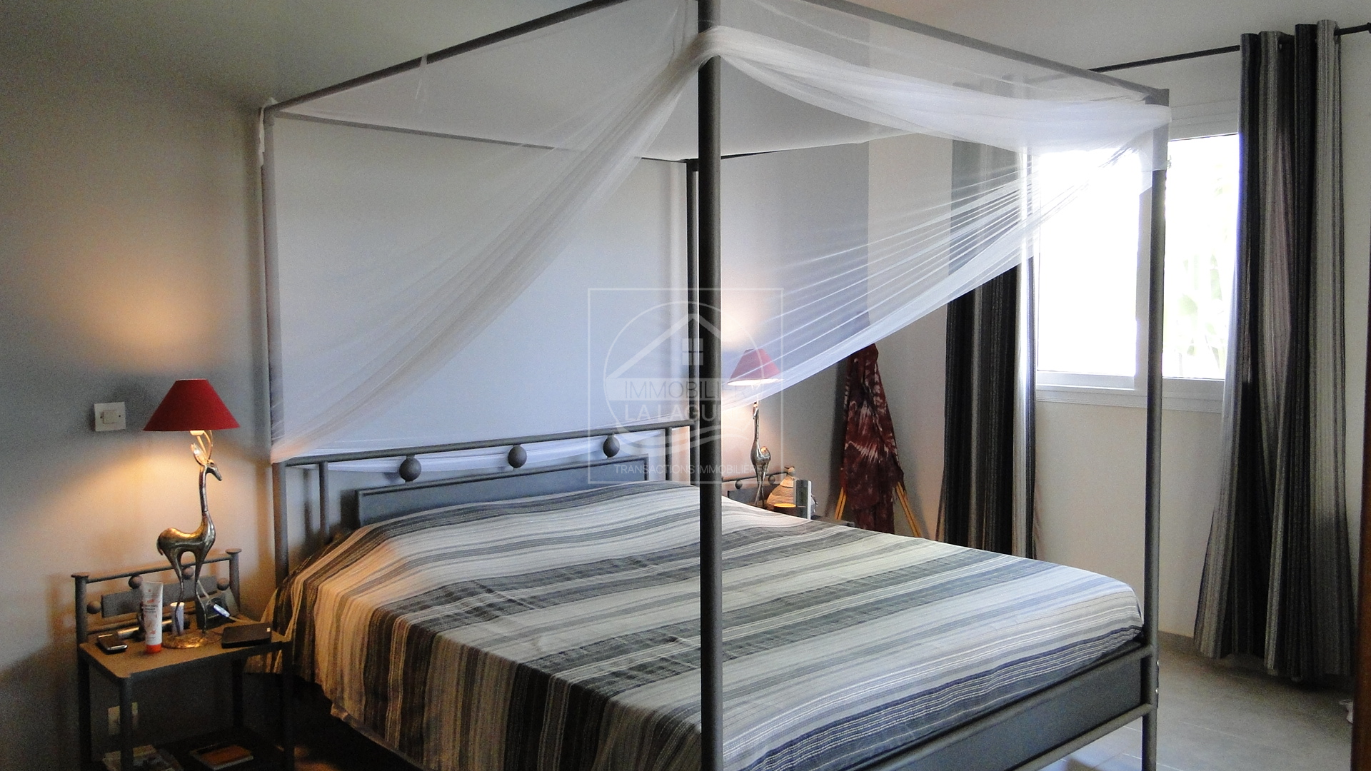 Agence Immobilière Saly Sénégal - V2075 - Villa à NGAPAROU - V2075 Villa avec piscine à vendre à Ngaparou Sénégal