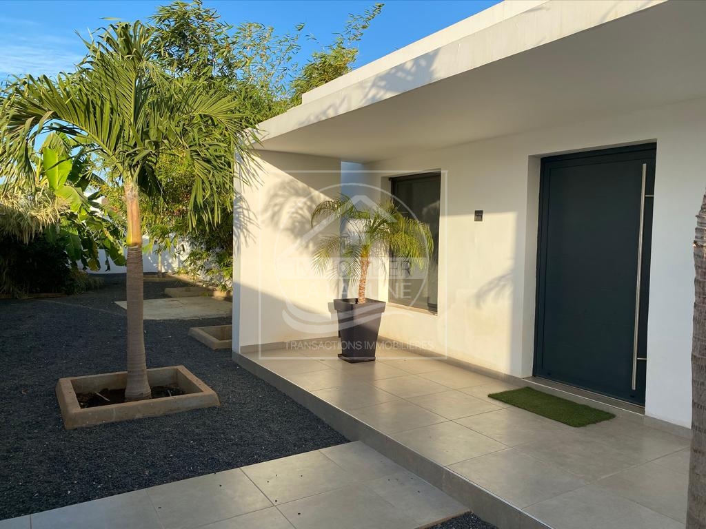 Agence Immobilière Saly Sénégal - V2834 - Villa à SALY - V2834 villa a vendre somone senegal