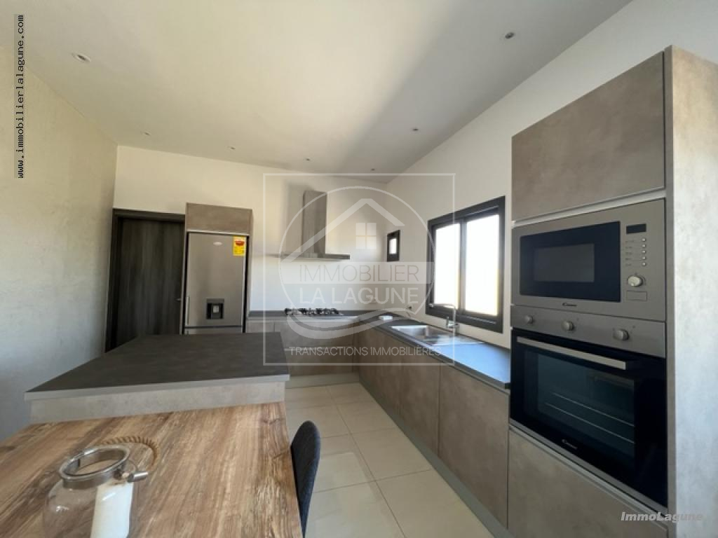 Agence Immobilière Saly Sénégal - V2864 - Villa à NGUERIGNE - V2864 villa a vendre ngurerigne senegal