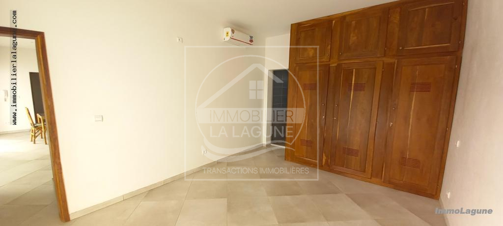 Agence Immobilière Saly Sénégal - V2867 - Villa à NGAPAROU - V2867-villa-a-vendre-a-ngaparou-senegal