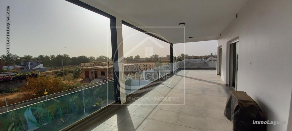 Agence Immobilière Saly Sénégal - V2867 - Villa à NGAPAROU - V2867-villa-a-vendre-a-ngaparou-senegal