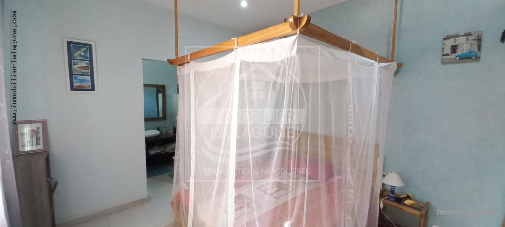 Agence Immobilière Saly Sénégal - C2932 - Commerce à NGAPAROU - C2932-maison-dhote-a-vendre-a-ngaparou-senegal