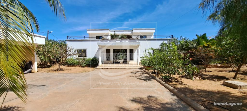 Agence Immobilière Saly Sénégal - V2992 - Villa à NGUERIGNE - V2992-villa-a-vendre-a-nguering-senega-avec-pisicne