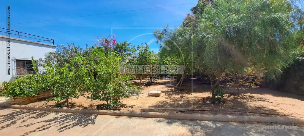 Agence Immobilière Saly Sénégal - V2992 - Villa à NGUERIGNE - V2992-villa-a-vendre-a-nguering-senega-avec-pisicne