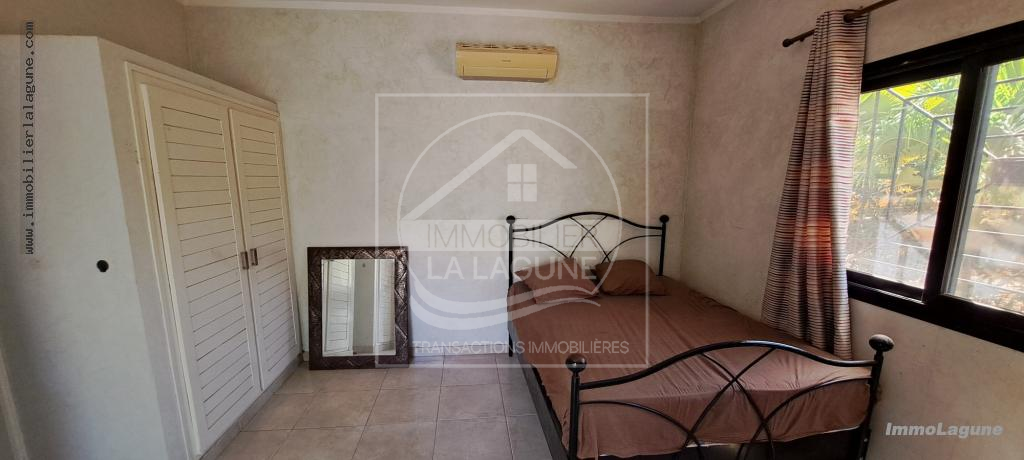 Agence Immobilière Saly Sénégal - V2992 - Villa à NGUERIGNE - V2992-villa-a-vendre-a-nguering-senega-avec-pisicne