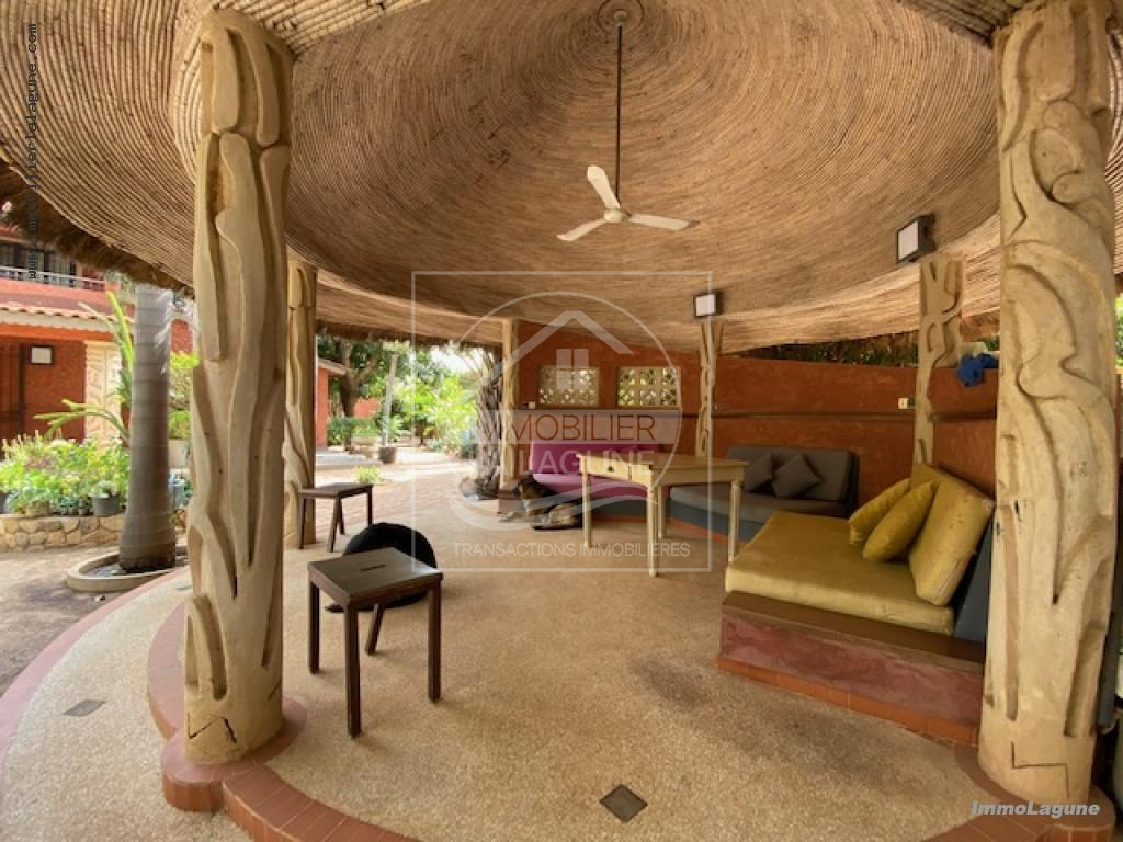 Agence Immobilière Saly Sénégal - V2652 - Villa à NGAPAROU - V2652-villa-en-vente-a-ngaparou-avec-piscine-senegal