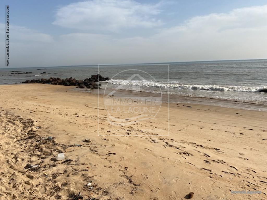 Agence Immobilière Saly Sénégal - V3011 - Villa à NGAPAROU - V3011 villa bord de mer a vendre senegal