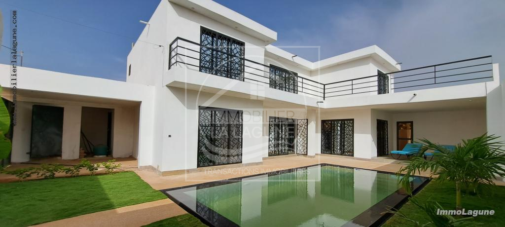 Agence Immobilière Saly Sénégal - V3023 - Villa à SOMONE - V3023-VILLA-A-vendre-a-somone-senegal-avec-piscine