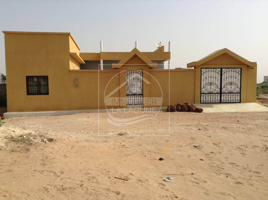 Agence Immobilière Saly Sénégal - V1947 - Villa à SALY - v1947 maison en titre foncier à acheter à saly senegal
