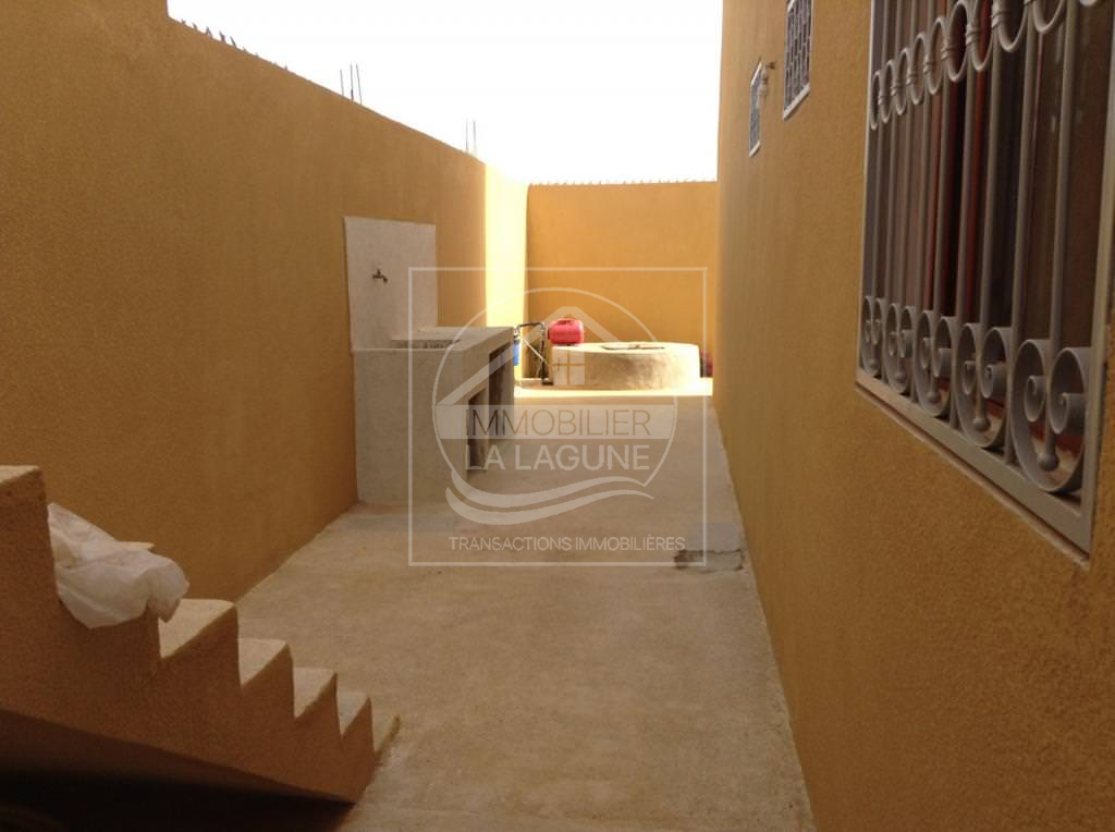Agence Immobilière Saly Sénégal - V1947 - Villa à SALY - v1947 maison en titre foncier à acheter à saly senegal