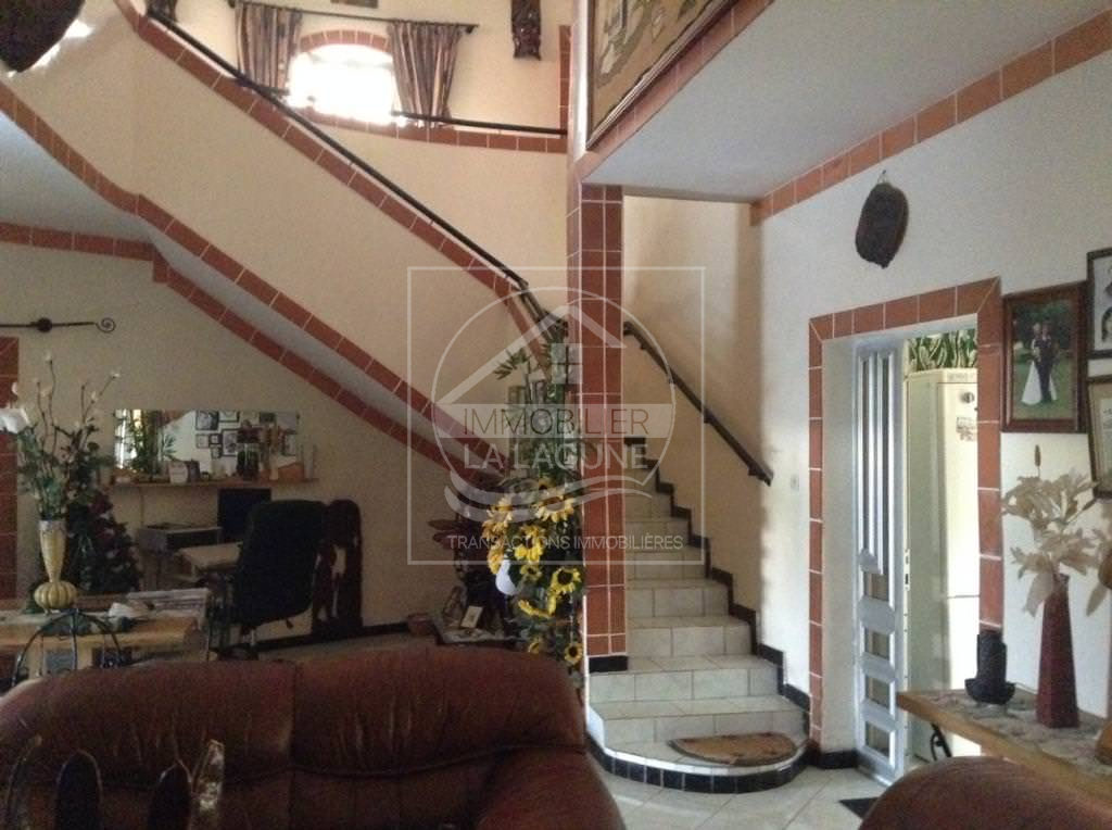 Agence Immobilière Saly Sénégal - V1967 - Villa à SALY - v1967 grande maison avec piscine en vente à saly senegal