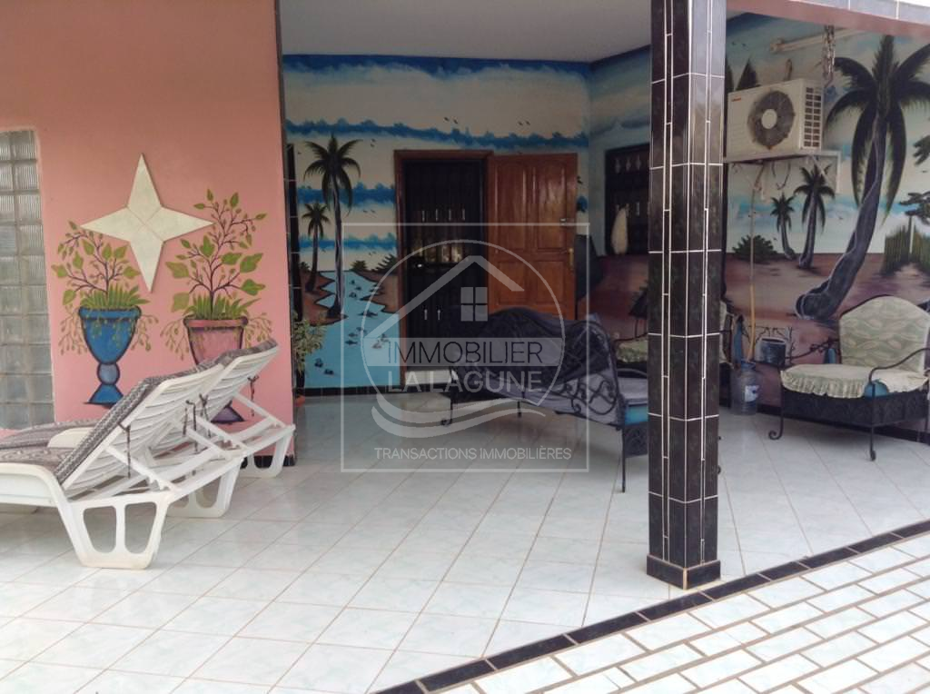 Agence Immobilière Saly Sénégal - V1967 - Villa à SALY - v1967 grande maison avec piscine en vente à saly senegal