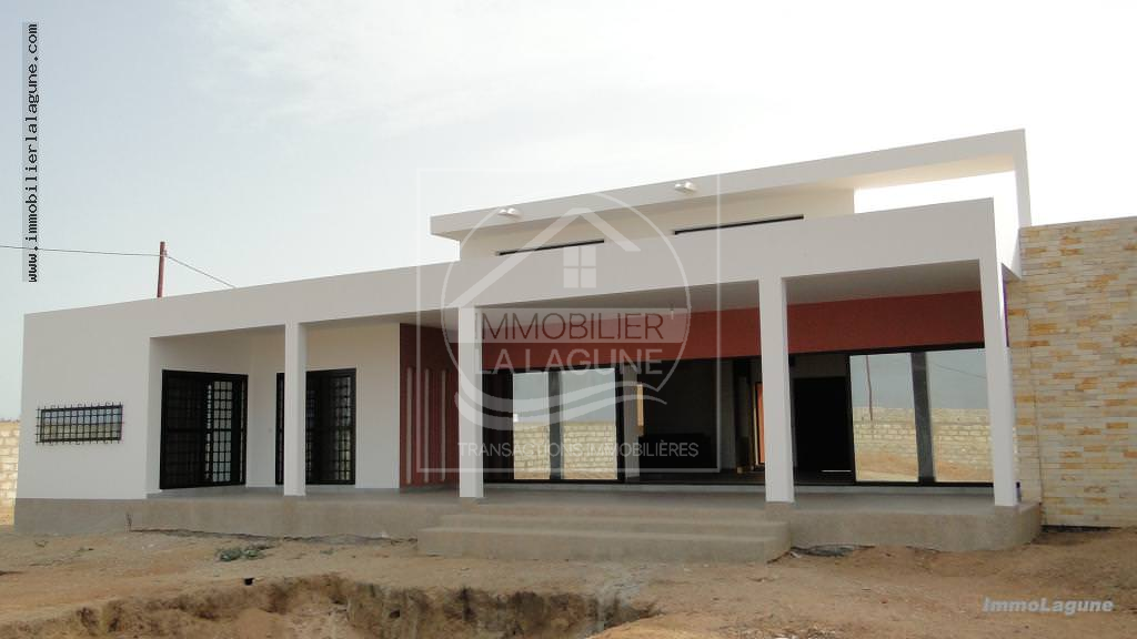 Agence Immobilière Saly Sénégal - V2225 - Villa à NGUERIGNE - V2225 villa-a-vendre-contemporaine-nguering-senegal
