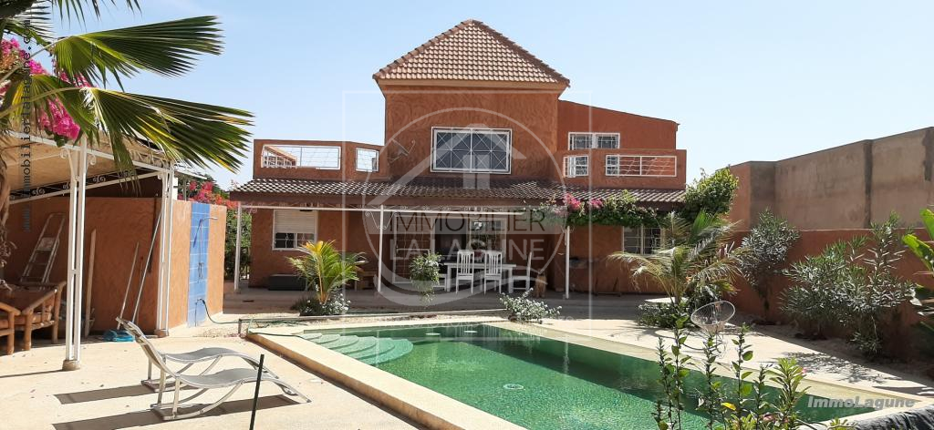 Agence Immobilière Saly Sénégal - V2586 - Villa à SOMONE - V2586-villa-a-vendre-a-somone-avec-piscine-senegal