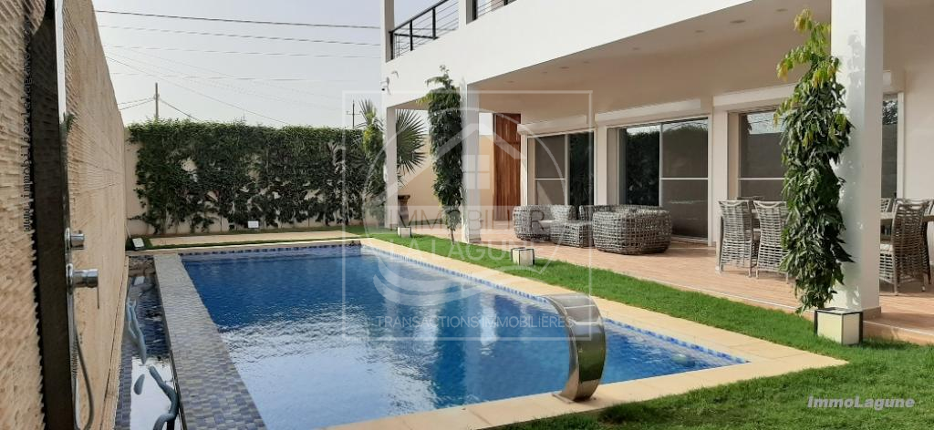 Agence Immobilière Saly Sénégal - V2610 - Villa à NGAPAROU - V2610 villa-contemporaine-a-vendre-ngaparou-senegal