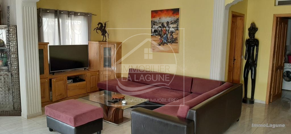 Agence Immobilière Saly Sénégal - V2621 - Villa à NGAPAROU - V2621-villa-en-vente-a-ngaparou-avec-piscine-senegal