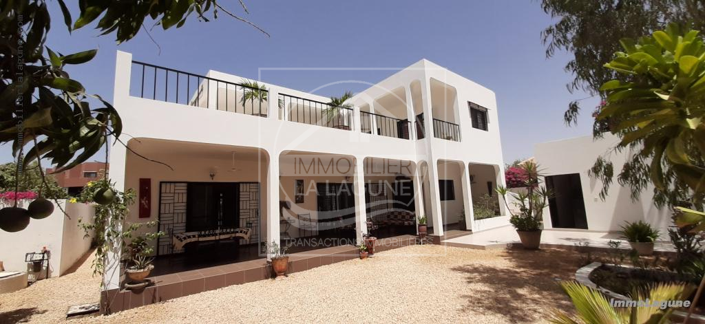 Agence Immobilière Saly Sénégal - V2505 - Villa à NGAPAROU - V2505 Villa en vente à Ngaparou