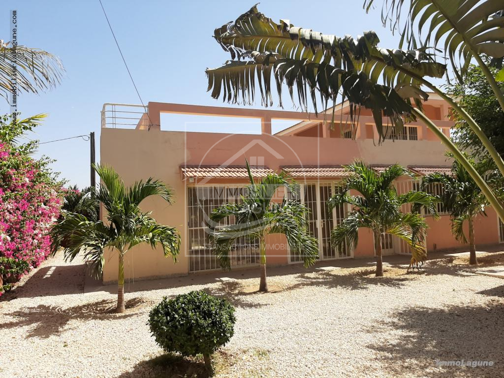 Agence Immobilière Saly Sénégal - V2224 - Villa à NGAPAROU - V2224 bail-villa-en-vente-ngaparou-senegal