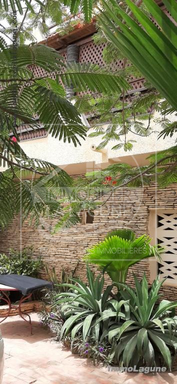 Agence Immobilière Saly Sénégal - V2700 - Villa à NGAPAROU - V2700 villa pied dans l\'eau a vendre saly senegal