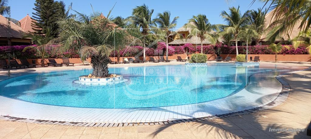 Agence Immobilière Saly Sénégal - V2722 - Villa à SALY - V2722-villa-en-residence-a-vendre-avec-piscine-a-saly-senegal