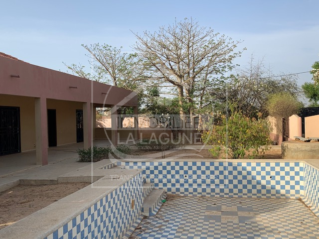 Agence Immobilière Saly Sénégal - V2800 - Villa à NGUERIGNE - V2800 maison a renover nguerigne senegal