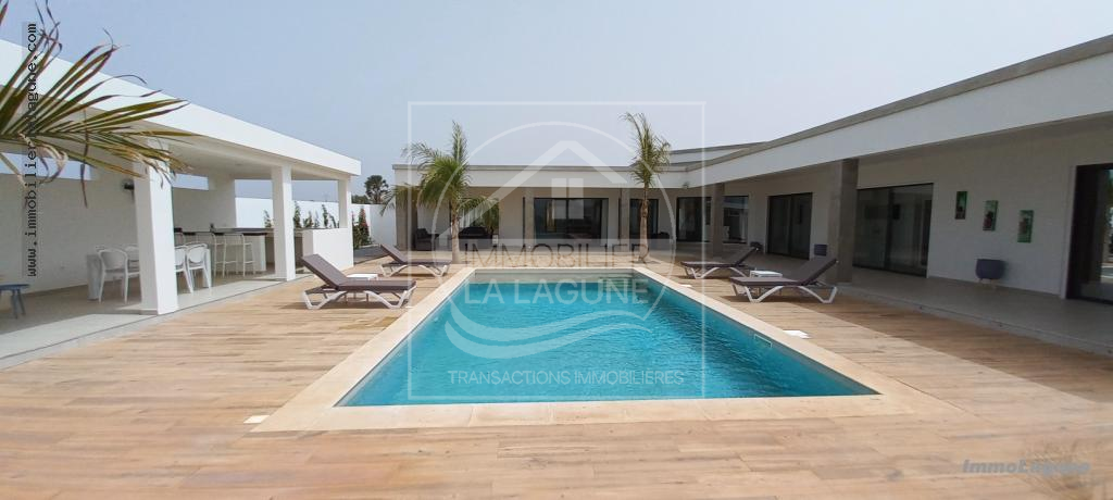 Agence Immobilière Saly Sénégal - V2876 - Villa à NGAPAROU - V2876-villa-a-vendre-a-ngaparou-senegal