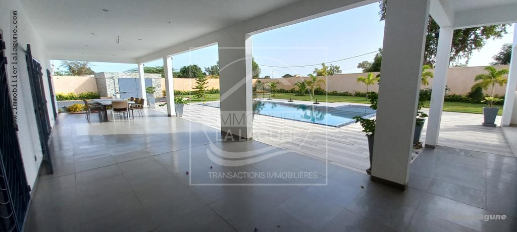 Agence Immobilière Saly Sénégal - V2929 - Villa à SOMONE - V2929-villa-a-vendre-a-somone-avec-piscine-senegal