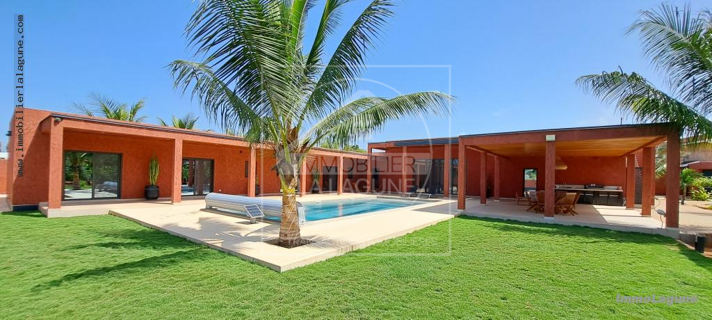 Agence Immobilière Saly Sénégal - V2943 - Villa à SOMONE - V2943-villa-a-vendre-a-somone-senegal-avec-pisicne