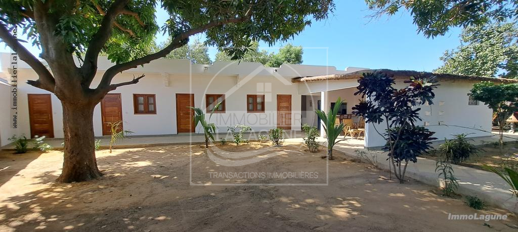 Agence Immobilière Saly Sénégal - C2960 - Commerce à SOMONE - C2960-maison-hote-a-vendre-a-ngaparou-senegal