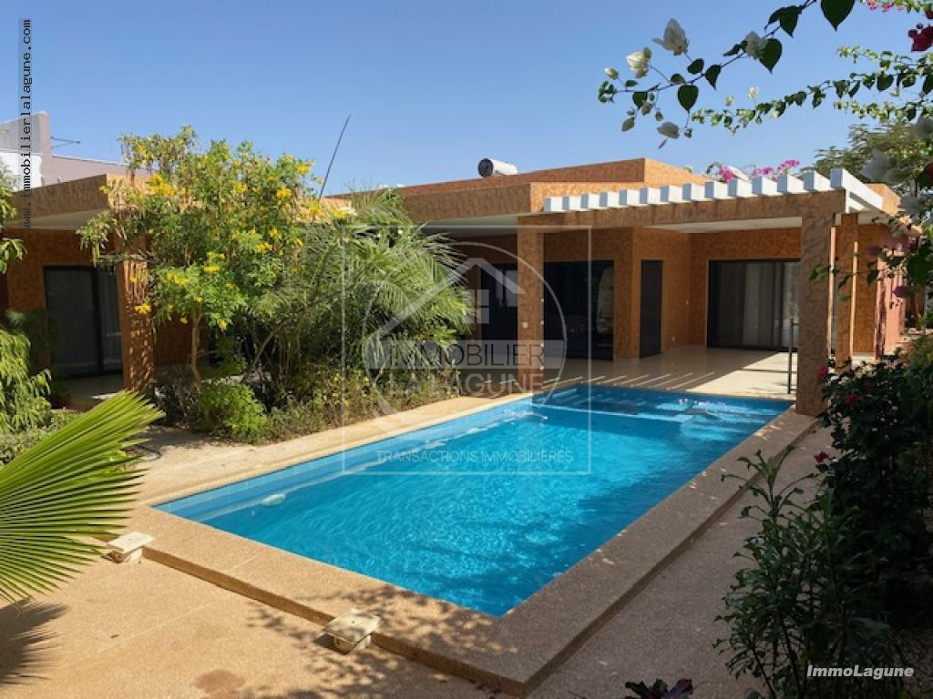 Agence Immobilière Saly Sénégal - V2968 - Villa à NGAPAROU - V2968 villa a vendre ngaparou senegal