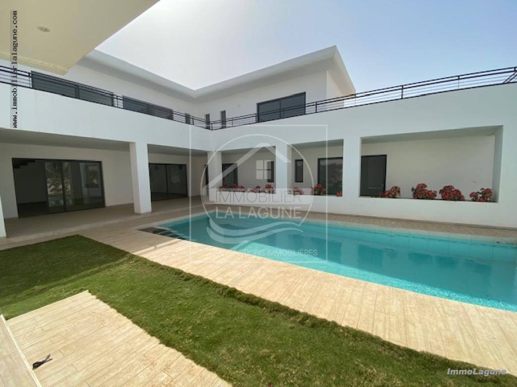 Agence Immobilière Saly Sénégal - V2738 - Villa à NGAPAROU - V2738 villa ngaparou 6 chambres senegal