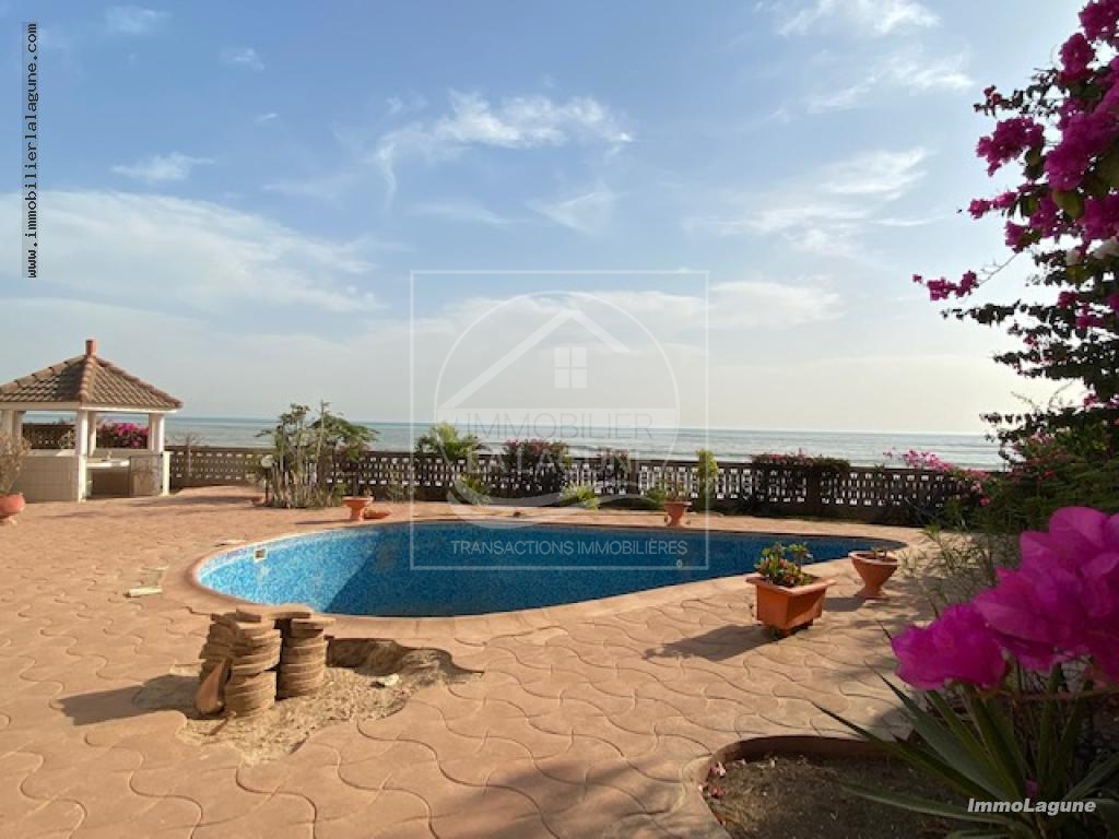 Agence Immobilière Saly Sénégal - V3011 - Villa à NGAPAROU - V3011 villa bord de mer a vendre senegal