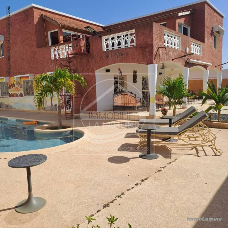 Agence Immobilière Saly Sénégal - V2621 - Villa à NGAPAROU - V2621-villa-en-vente-a-ngaparou-avec-piscine-senegal