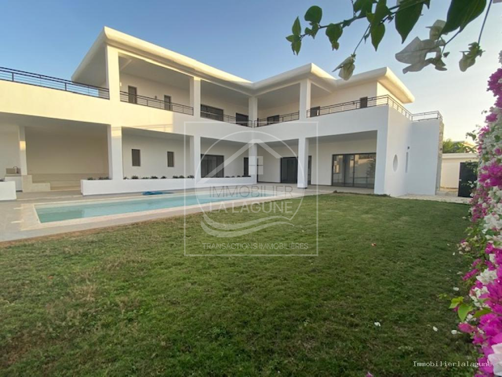 Agence Immobilière Saly Sénégal - V3104 - Villa à NGAPAROU - V3104 villa neuve a vendre ngaparou senegal