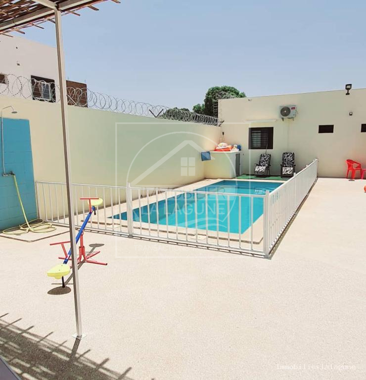 Agence Immobilière Saly Sénégal - V3106 - Villa à NGUEKHOKH - V3106-villa-a-vendre-avec-pisicne-a-nguekokh-senegal